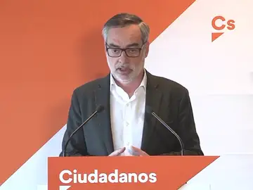 Villegas asegura que "Rajoy tendrá que decidir si avala lo que ha hecho Cifuentes o si toma una posición sensata" Villegas asegura que "Rajoy tendrá que decidir si avala lo que ha hecho Cifuentes o si toma una posición sensata"