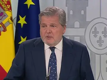 Méndez de Vigo, sobre la dimisión de Cifuentes: "No hay que actuar con la cabeza caliente y dejarse llevar por los impulsos" Méndez de Vigo, sobre la dimisión de Cifuentes: "No hay que actuar con la cabeza caliente y dejarse llevar por los impulsos"