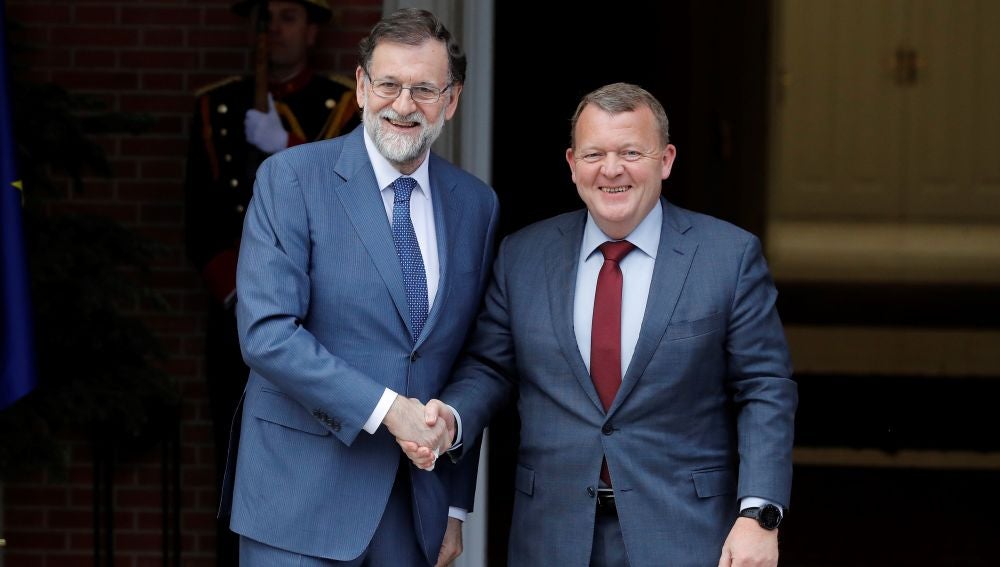 El presidente del Gobierno, Mariano Rajoy, recibe al primer ministro de Dinamarca, Lars Lokke Rasmussen