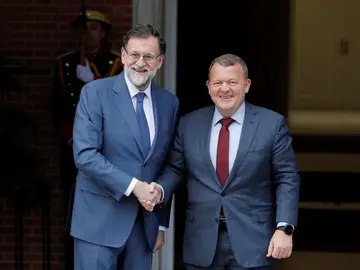 El presidente del Gobierno, Mariano Rajoy, recibe al primer ministro de Dinamarca, Lars Lokke Rasmussen El presidente del Gobierno, Mariano Rajoy, recibe al primer ministro de Dinamarca, Lars Lokke Rasmussen