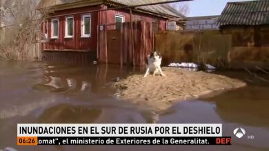 Las inundaciones en Rusia causadas por el deshielo obligan a desalojar a más de mil personas de sus casas