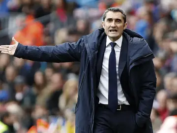 Valverde, en la banda del Camp Nou Valverde, en la banda del Camp Nou