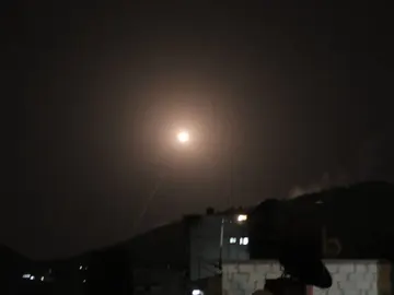 Uno de los misiles lanzados por EEUU, Reino Unido y Francia sobre Siria Uno de los misiles lanzados por EEUU, Reino Unido y Francia sobre Siria