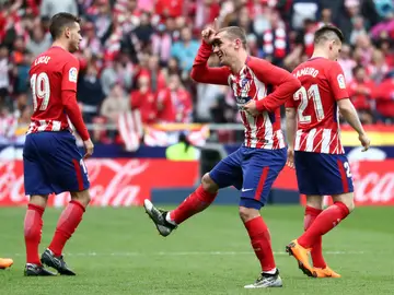 Griezmann celebra un gol con el Atlético Griezmann celebra un gol con el Atlético