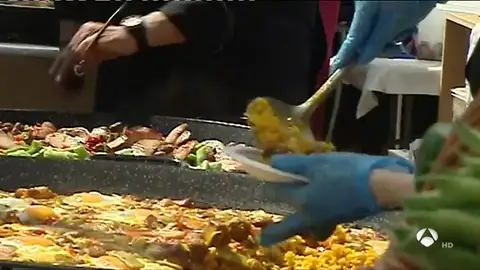 Un total de 22 restaurantes unen gastronomía, tradición y medioambiente en la gran fiesta del arroz de Valencia Un total de 22 restaurantes unen gastronomía, tradición y medioambiente en la gran fiesta del arroz de Valencia