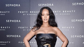 Rihanna en la presentación de Fenty Beauty en Milán