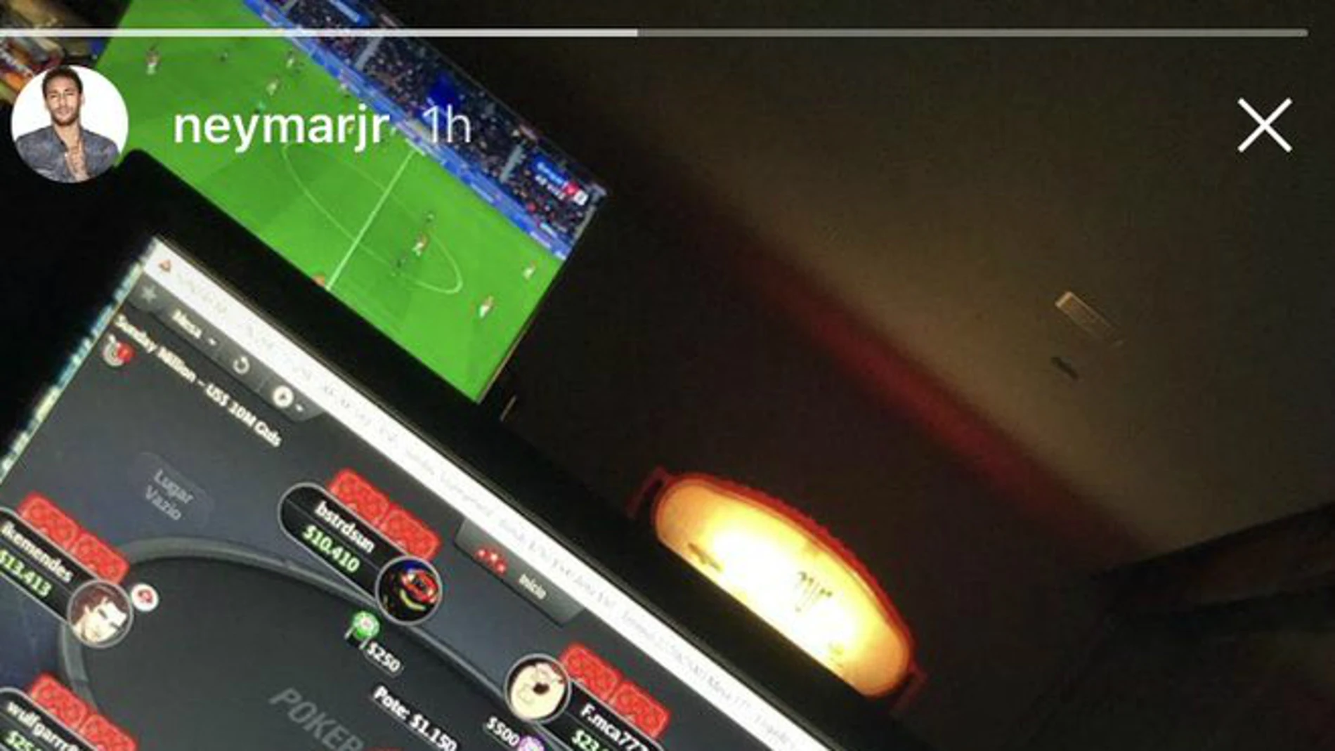 Neymar juega al póker mientras el PSG se juega la Liga francesa Neymar juega al póker mientras el PSG se juega la Liga francesa