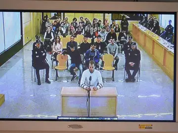 Uno de los acusados de Alsasua durante el juicio Uno de los acusados de Alsasua durante el juicio