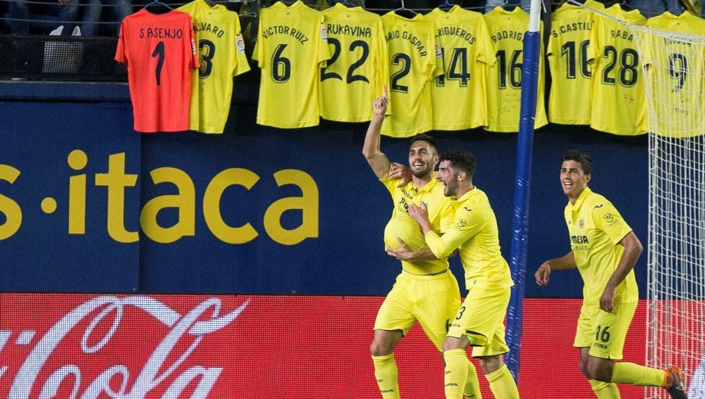 Víctor Ruiz celebra su gol contra el Leganés