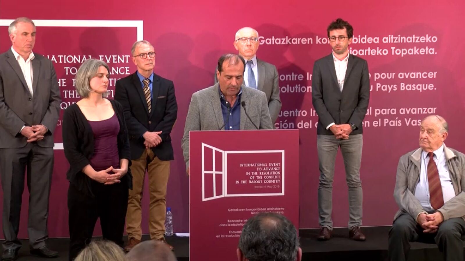 Un acto el 4 de mayo en la localidad vasco francesa de Cambo-les-Bains precederá al de la disolución de ETA