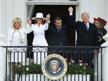 Donald trump recibe a Emmnanuel Macron Donald trump recibe a Emmnanuel Macron