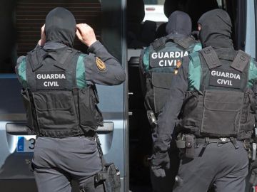 Foto de archivo de agentes de la Guardia Civil