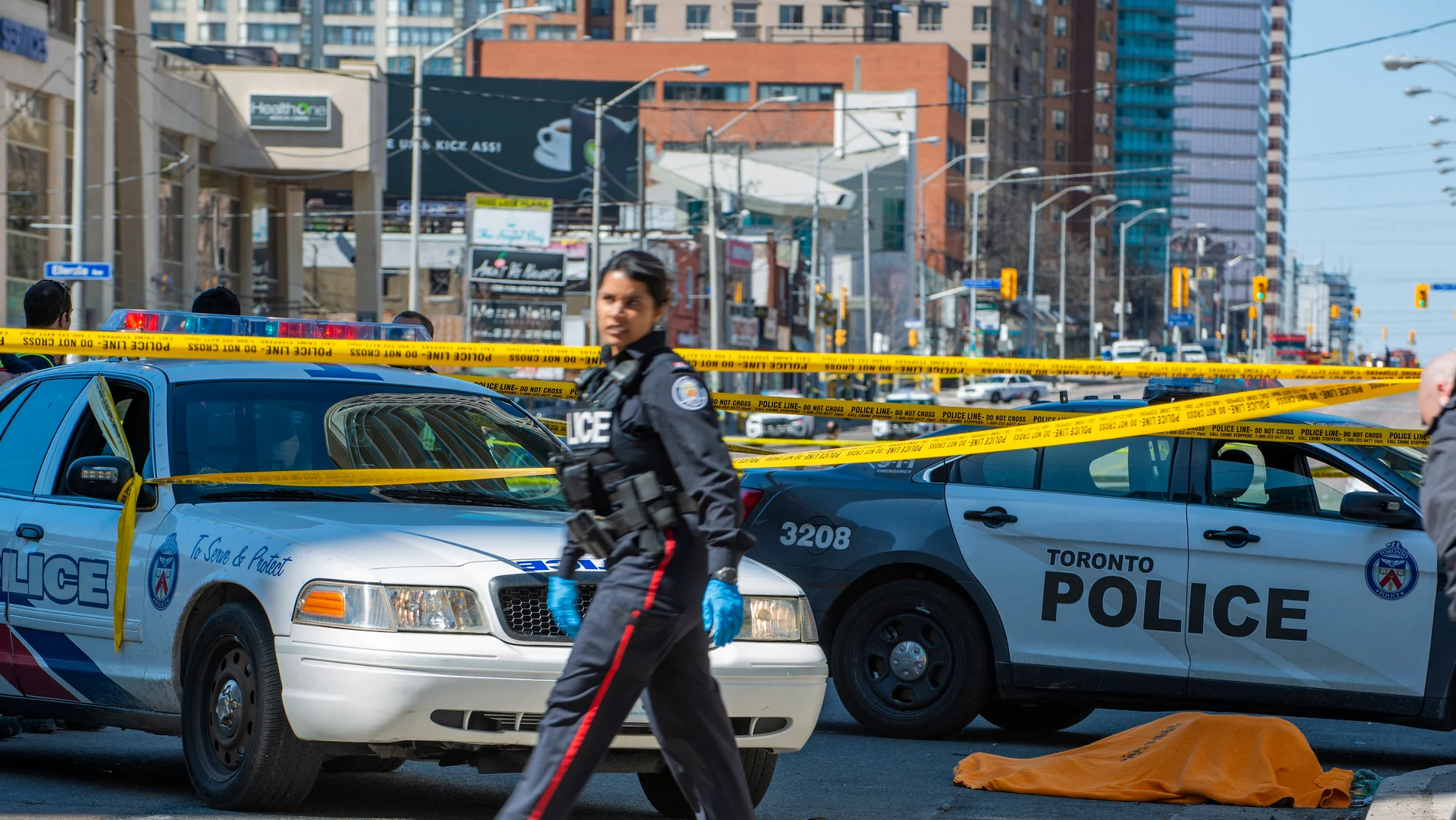 Imagen de un Policía en Toronto Imagen de un Policía en Toronto