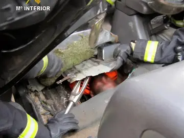 Rescate de un menor inmigrante en Melilla Rescate de un menor inmigrante en Melilla