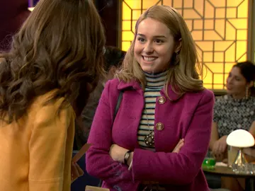 Luisita se compra un billete para ir a Galicia a ver a Sebas Luisita se compra un billete para ir a Galicia a ver a Sebas