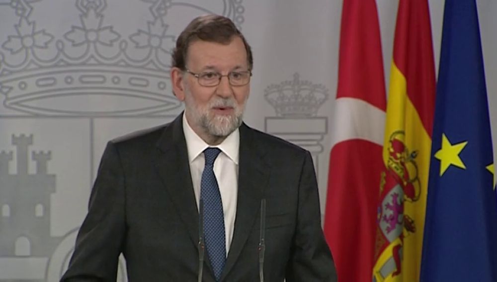 Rajoy avanza que el Gobierno estudiará "acciones legales" ante la delegación de voto de Comín 