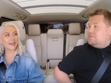 Christina Aguilera habla de su técnica vocal y un secretillo sobre Ryan Gosling con Britney Spears Christina Aguilera habla de su técnica vocal y un secretillo sobre Ryan Gosling con Britney Spears