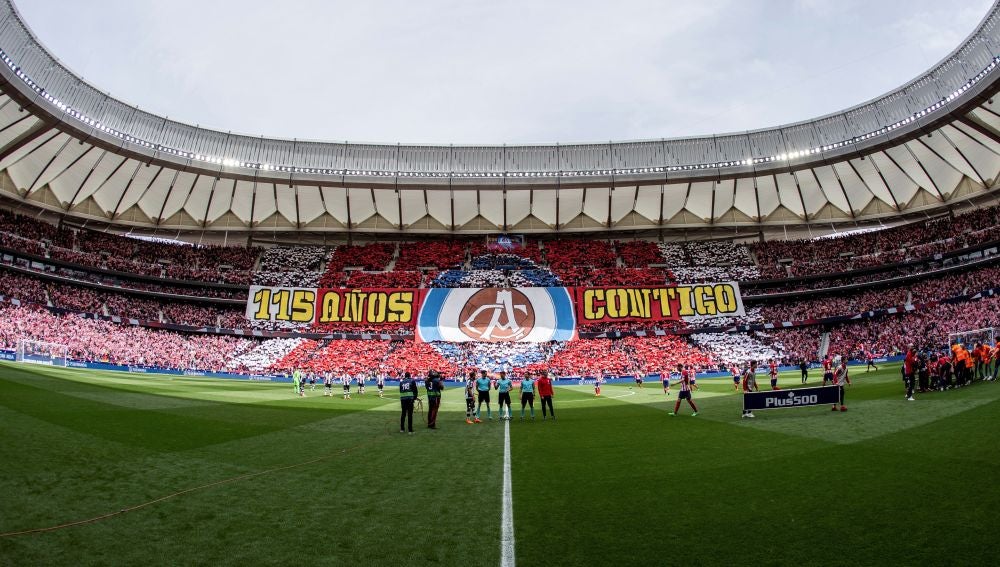 Tifo de los 115 años de historia del Atlético