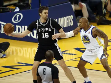 Pau Gasol, en acción ante los Warriors Pau Gasol, en acción ante los Warriors
