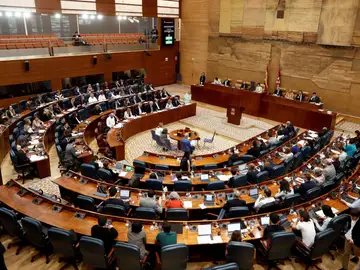 Vista general del pleno de la Asamblea de Madrid Vista general del pleno de la Asamblea de Madrid
