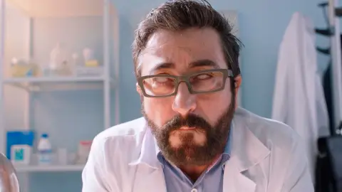 Koldo ¿adicto a algún alucinógeno? Koldo ¿adicto a algún alucinógeno?