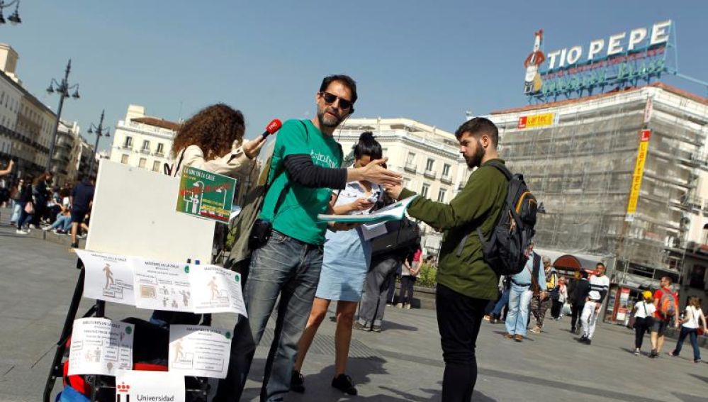 Profesores y estudiantes del movimiento 'La Uni en la calle'