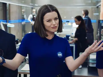 Una actriz que se viene arriba y otra que se quiere morir en las tomas falsas de 'Cuerpo de Élite' Una actriz que se viene arriba y otra que se quiere morir en las tomas falsas de 'Cuerpo de Élite'