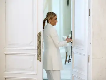 Cristina Cifuentes en los instantes previos a comunicar su dimisión Cristina Cifuentes en los instantes previos a comunicar su dimisión