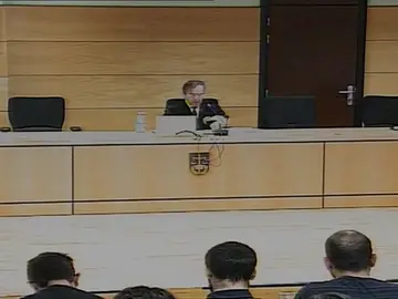 Condenados a 9 años por abuso sexual los cinco miembros de La Manada Condenados a 9 años por abuso sexual los cinco miembros de La Manada