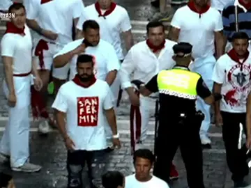 Un miembro de 'La Manada' se sacará el Graduado Escolar en prisión; otros dos, podrían ser expulsados del Ejército y de la Guardia Civil Un miembro de 'La Manada' se sacará el Graduado Escolar en prisión; otros dos, podrían ser expulsados del Ejército y de la Guardia Civil