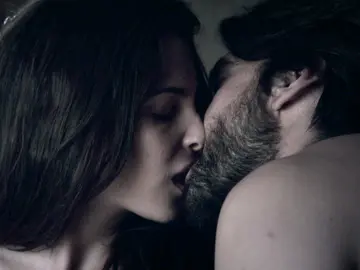 La rebeldía de Aledis se convertirá en el deseo de Arnau Estanyol La rebeldía de Aledis se convertirá en el deseo de Arnau Estanyol