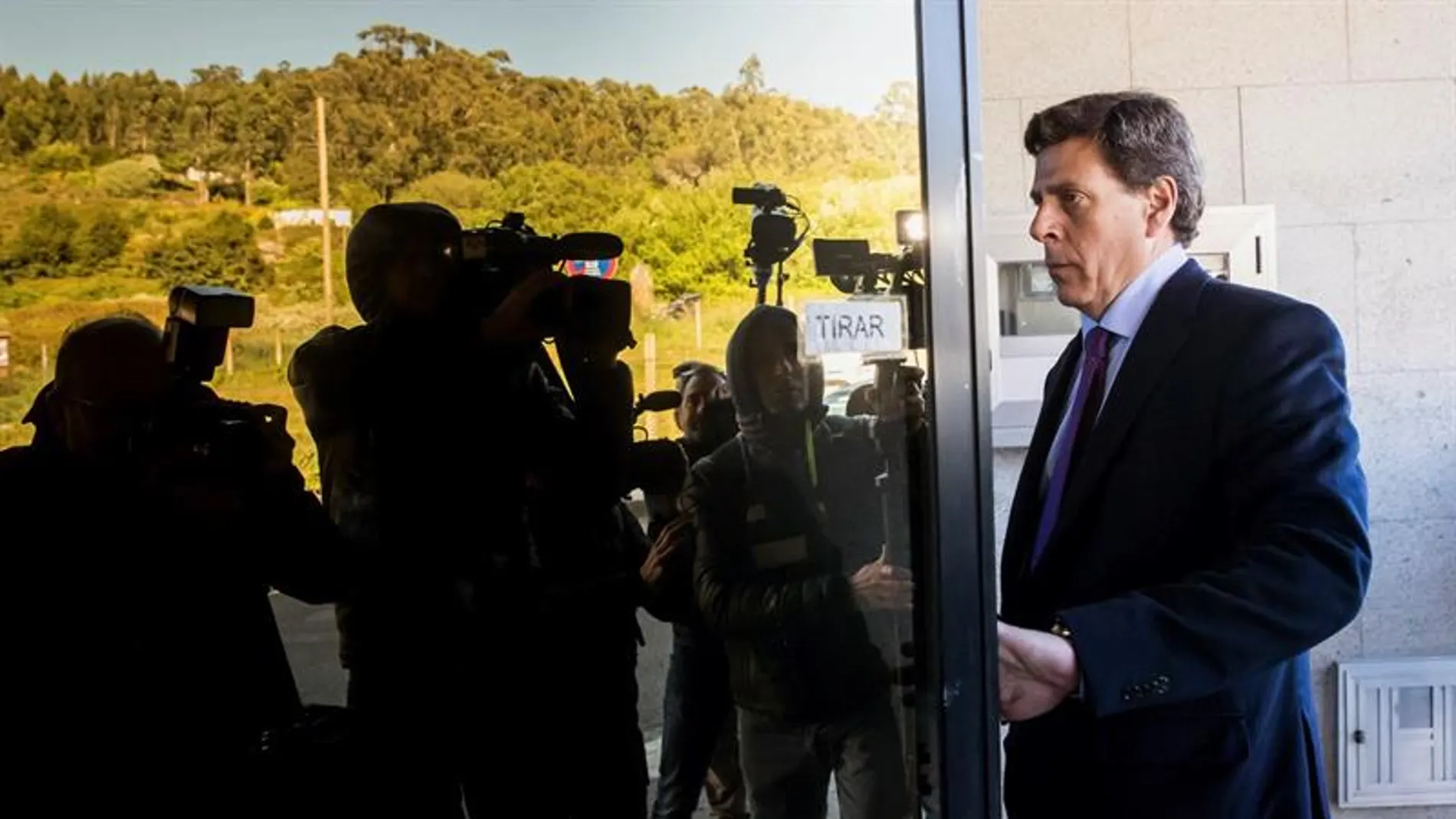 Juan Carlos Quer en los juzgados de Ribeira Juan Carlos Quer en los juzgados de Ribeira