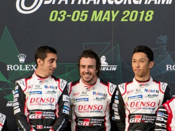 Alonso, con Buemi y Nakajima