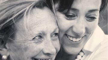 Pilar Ruipérez, jefa de Nacional, con su madre