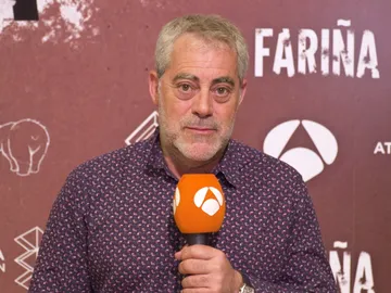 Carlos Blanco: "Una profesora de Cambados me decía que sus alumnos en el patio juegan a ser Sito Miñanco" Carlos Blanco: "Una profesora de Cambados me decía que sus alumnos en el patio juegan a ser Sito Miñanco"
