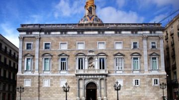 Imagen de la fachada de la Generalitat