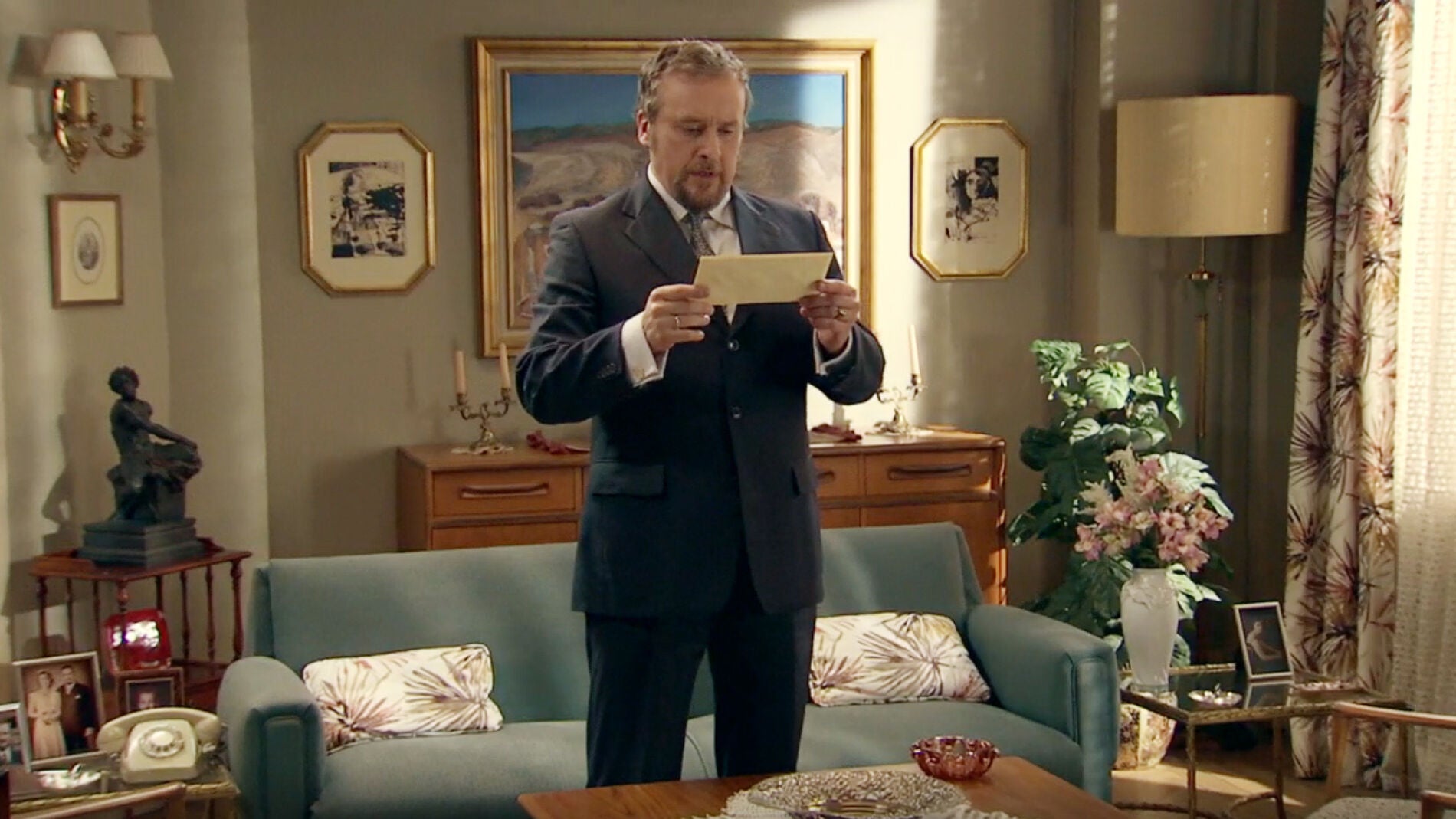 Ernesto intercepta una carta de Matilde