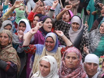 Un grupo de mujeres manifestándose en Cachemira, en la India (Archivo)