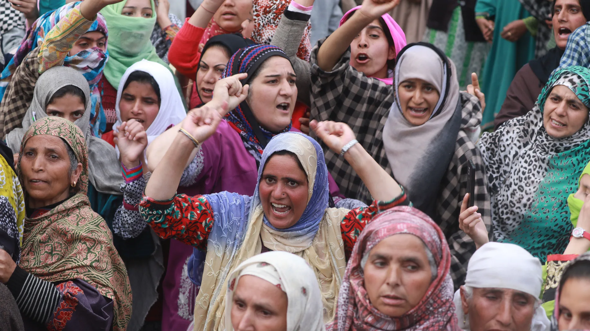 Un grupo de mujeres manifestándose en Cachemira, en la India (Archivo) Un grupo de mujeres manifestándose en Cachemira, en la India (Archivo)
