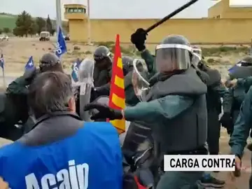 Carga contra funcionarios de prisiones en Daroca Carga contra funcionarios de prisiones en Daroca