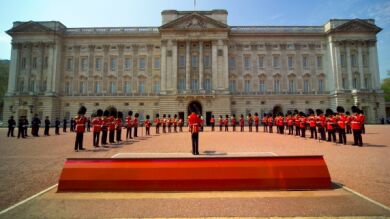 La familia real británica no podrá mudarse al Palacio de Buckingham hasta que finalicen sus reformas en 2027