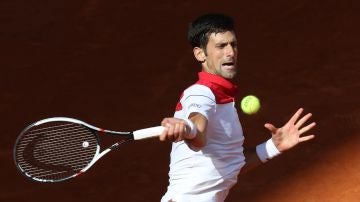 Novak Djokovic, en acción en la pista Manolo Santana