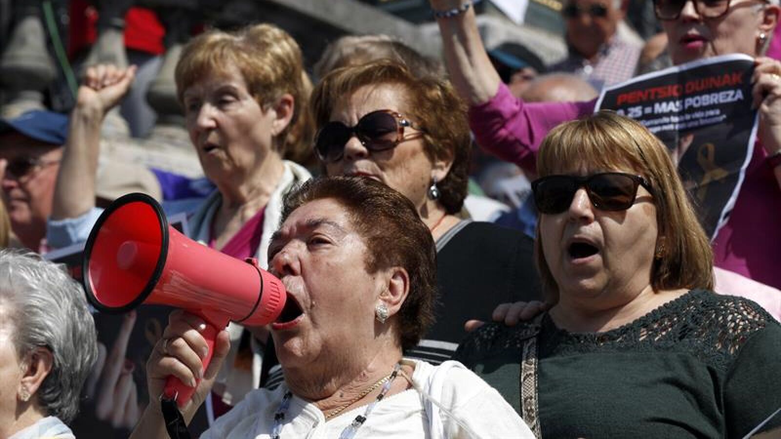 Los pensionistas vascos vuelven un lunes más a las calles e instan a Urkullu a participar en las manifestaciones