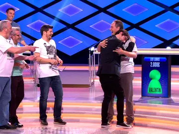El romántico baile de Juanra Bonet con el 'lobo' Erundido en '¡Boom!' El romántico baile de Juanra Bonet con el 'lobo' Erundido en '¡Boom!'