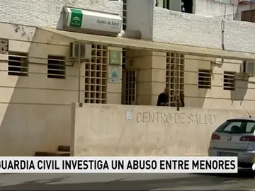 La Guardia Civil investiga el presunto abuso sexual a una menor por parte de otro en Huelva La Guardia Civil investiga el presunto abuso sexual a una menor por parte de otro en Huelva