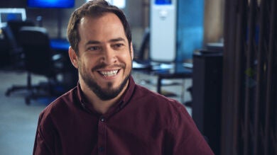 Carreño cumple su misión en solitario y se cuela en la base del ‘Cuerpo de Élite’