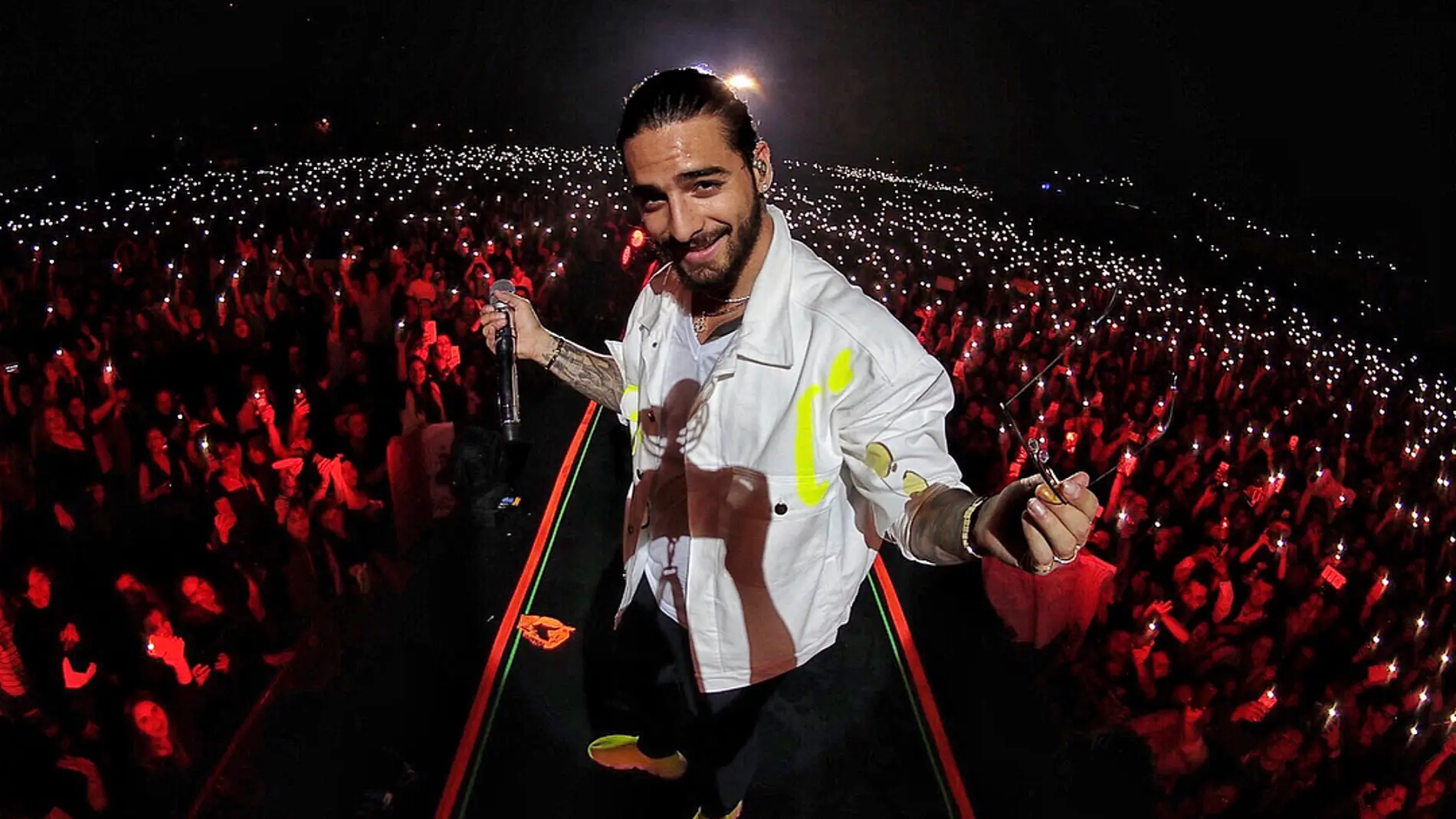 Maluma en un concierto