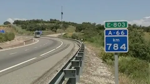 Accidente ne la A-66 en Sevilla Accidente ne la A-66 en Sevilla