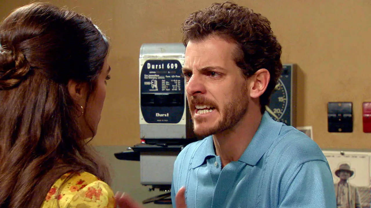 Javier y Vicky, enfrentados por la verdad