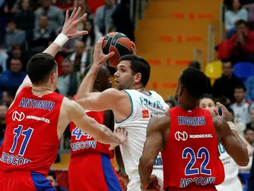 Felipe Reyes busca a un compañero ante el CSKA Felipe Reyes busca a un compañero ante el CSKA
